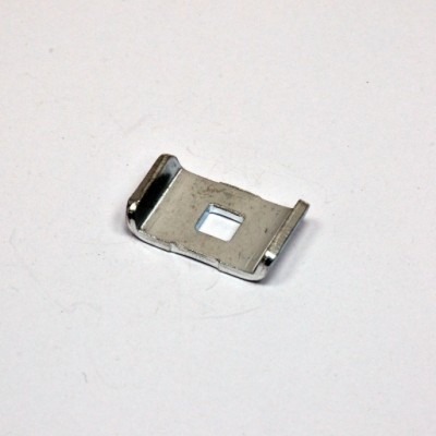 Кріпильний елемент CE30EZ