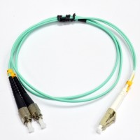 Патчкорд FC/UPC-LC/UPC MM (OM3) 1м Duplex Патчкорд FC/UPC-LC/UPC MM (OM3) 1м Duplex