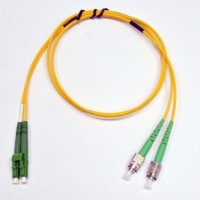 Патчкорд FC/APC-LC/APC SM 3м Duplex Патчкорд FC/APC-LC/APC SM 3м Duplex