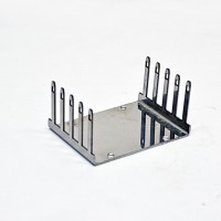 Держатель 5 плинтов серии 1000RT, высота 48 мм, нержав. сталь Держатель 5 плинтов серии 1000RT, высота 48 мм, нержав. сталь