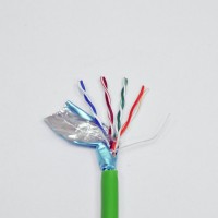 Кабель F/UTP кат. 5E AWG 24 LSZH Eca зелений Corning  305 м