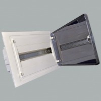 Pаспределительные щитки серии Golf. Степень защиты IP 41, Класс защиты II Pаспределительные щитки серии Golf. Степень защиты IP 41, Класс защиты II