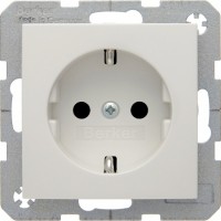 Berker S1 Розетка з з/к, белая, 16А/250В S.1 Berker S1 Розетка з з/к, белая, 16А/250В S.1