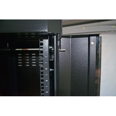 Шафа 19" 42U, 610х1055 мм (Ш*Г) серверна підлогова чорна CMS посилена 